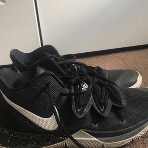 Kyrie 5